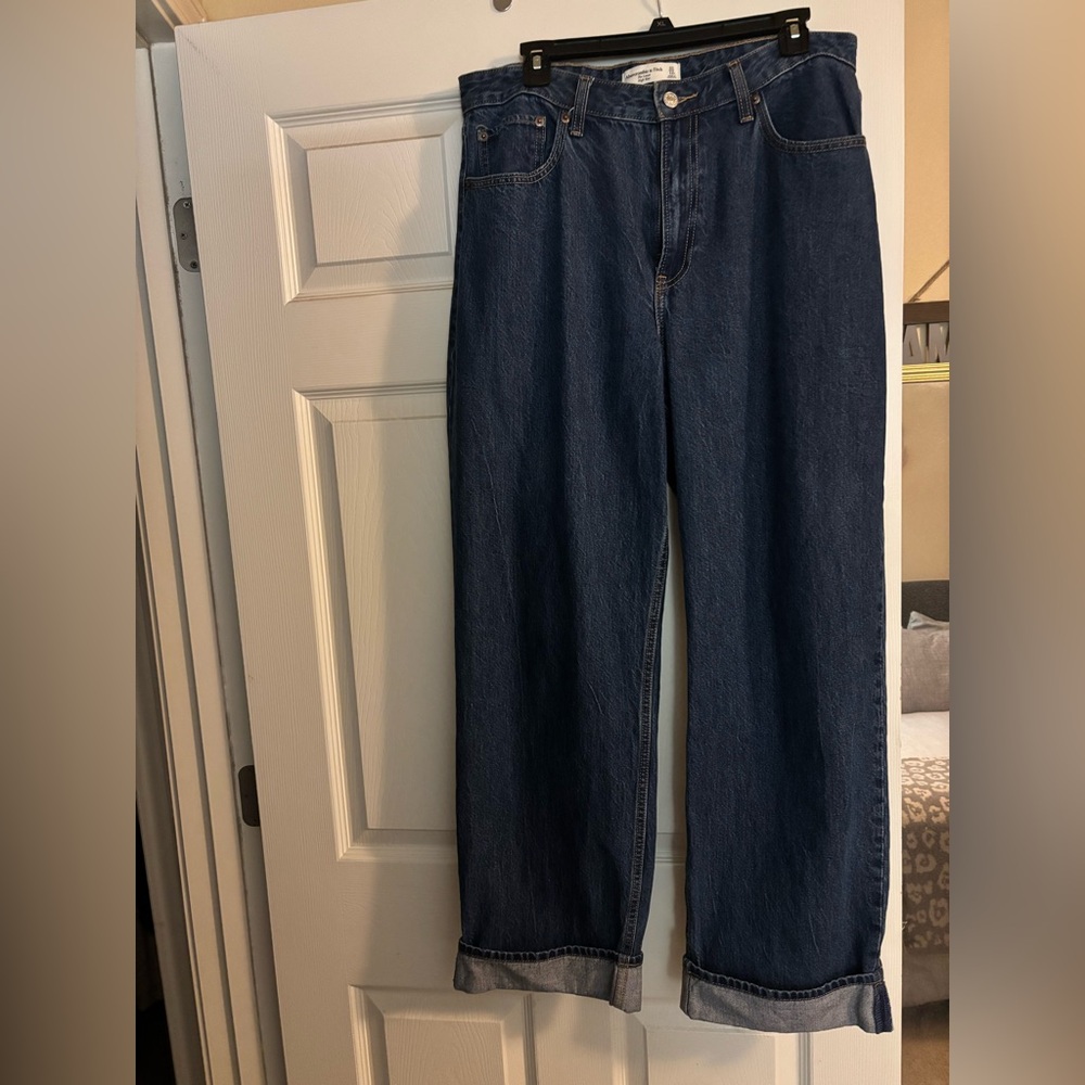 Abercrombie Jean, size 12 curve love